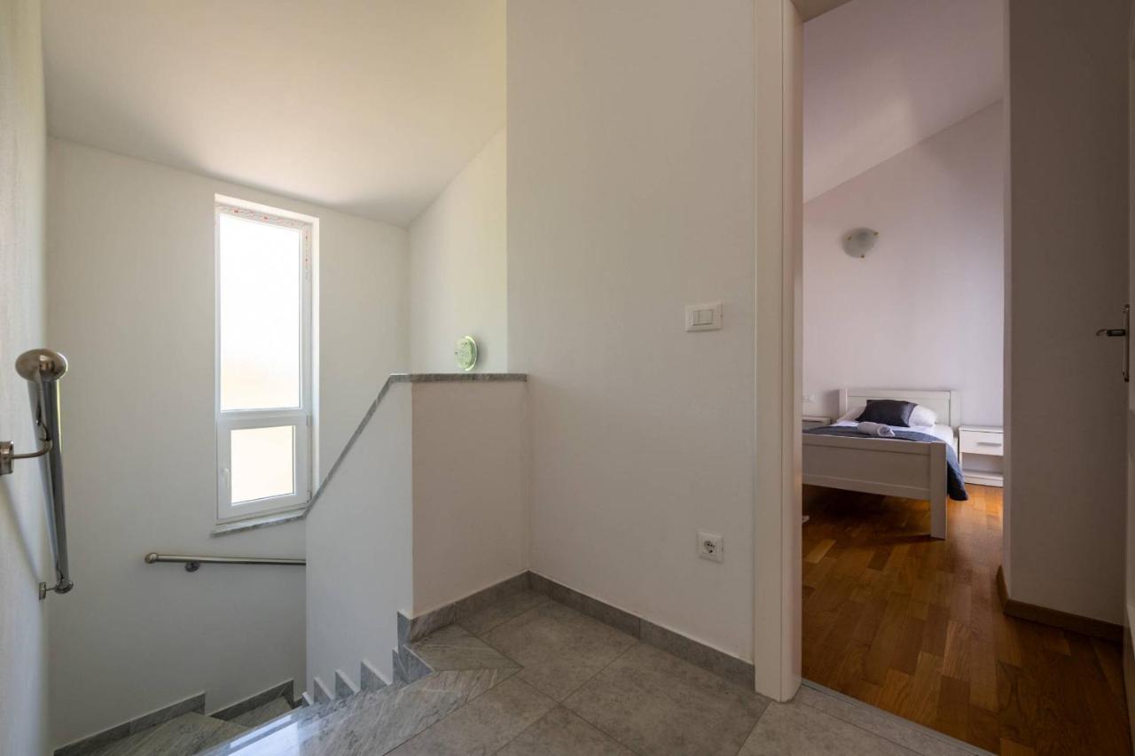 Villa Ellen Sophie Vržnaveri エクステリア 写真
